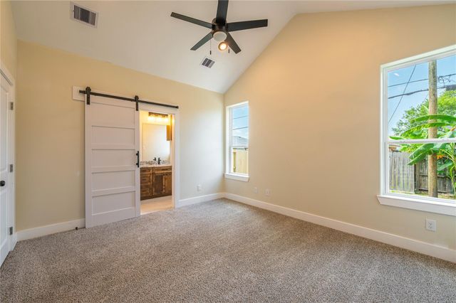 2408 28th Ave N, Texas City, TX 77590
