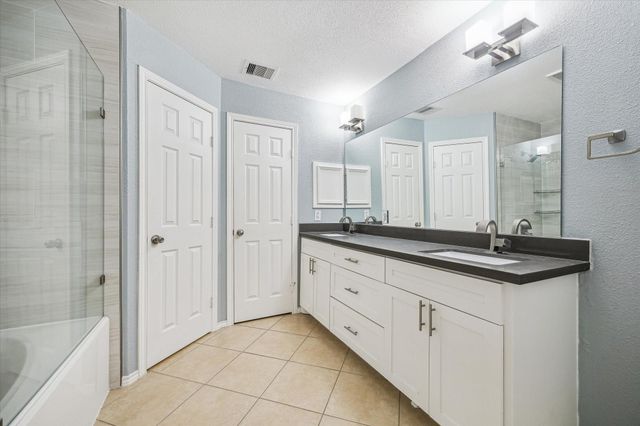 5239 Schuler Street C, Houston, TX 77007