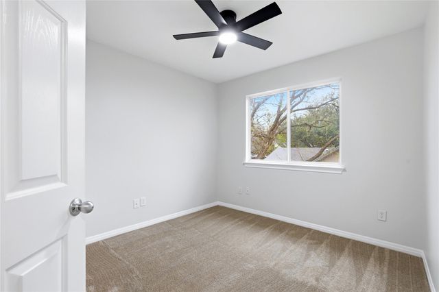 304 Oakcrest DR, Cedar Park, TX 78613