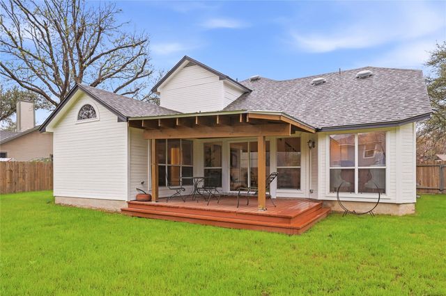 304 Oakcrest DR, Cedar Park, TX 78613