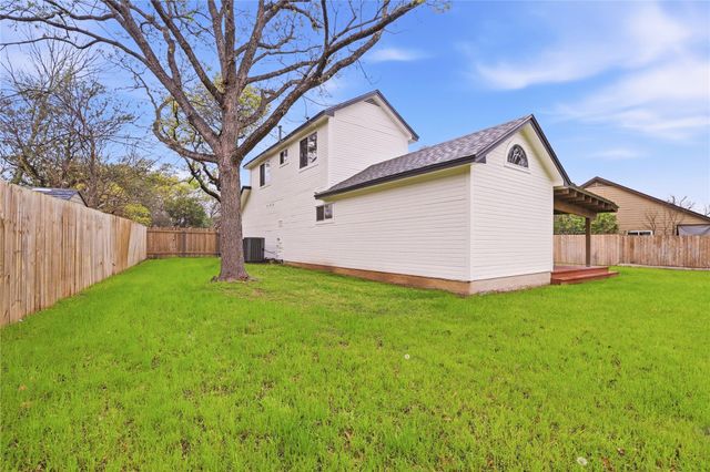 304 Oakcrest DR, Cedar Park, TX 78613