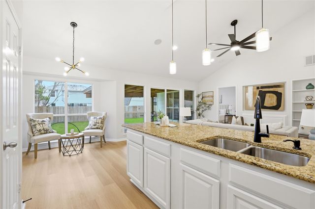 304 Oakcrest DR, Cedar Park, TX 78613