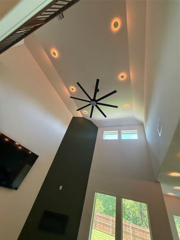8381 ROCKHOPPER Lane, Garland, TX 75043