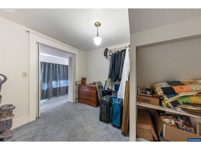 1111 Sw LEVENS St, Dallas, OR 97338