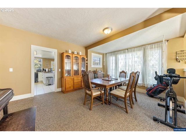 1111 Sw LEVENS St, Dallas, OR 97338