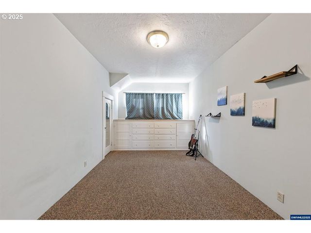 1111 Sw LEVENS St, Dallas, OR 97338