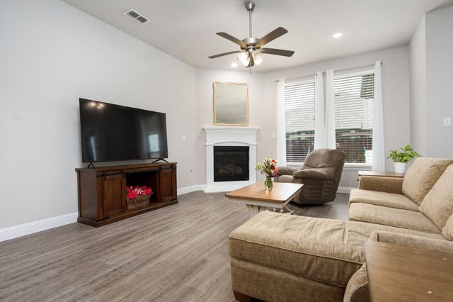 1320 Rosebush Road, Aubrey, TX 76227
