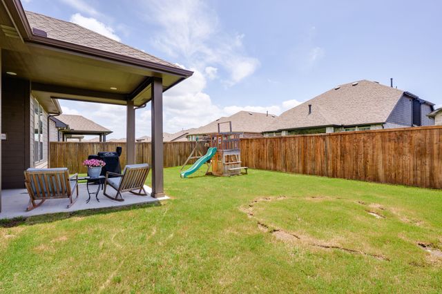 1320 Rosebush Road, Aubrey, TX 76227