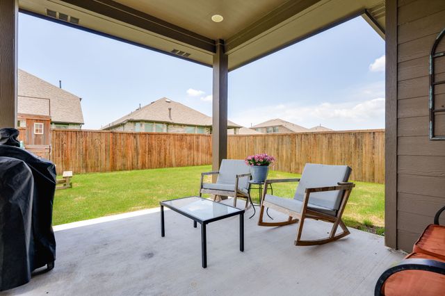 1320 Rosebush Road, Aubrey, TX 76227