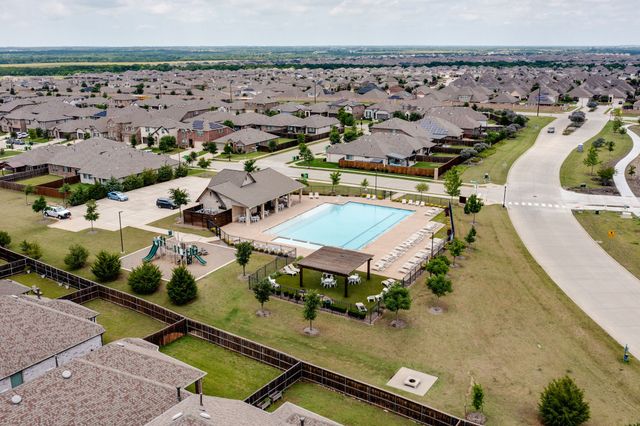 1320 Rosebush Road, Aubrey, TX 76227