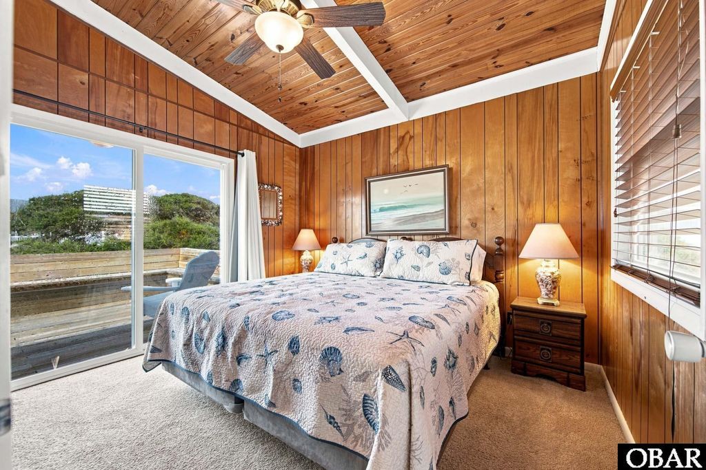 Image 17 of property listing at 4212 Lindbergh Avenue, Kitty Hawk, NC 27949