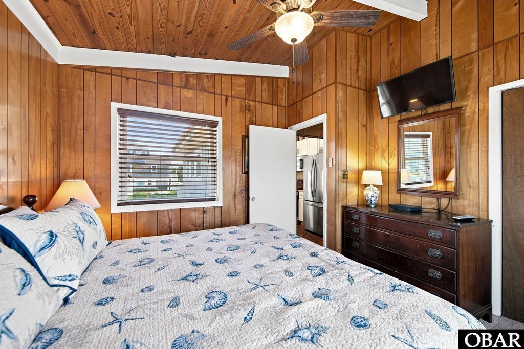 Image 18 of property listing at 4212 Lindbergh Avenue, Kitty Hawk, NC 27949