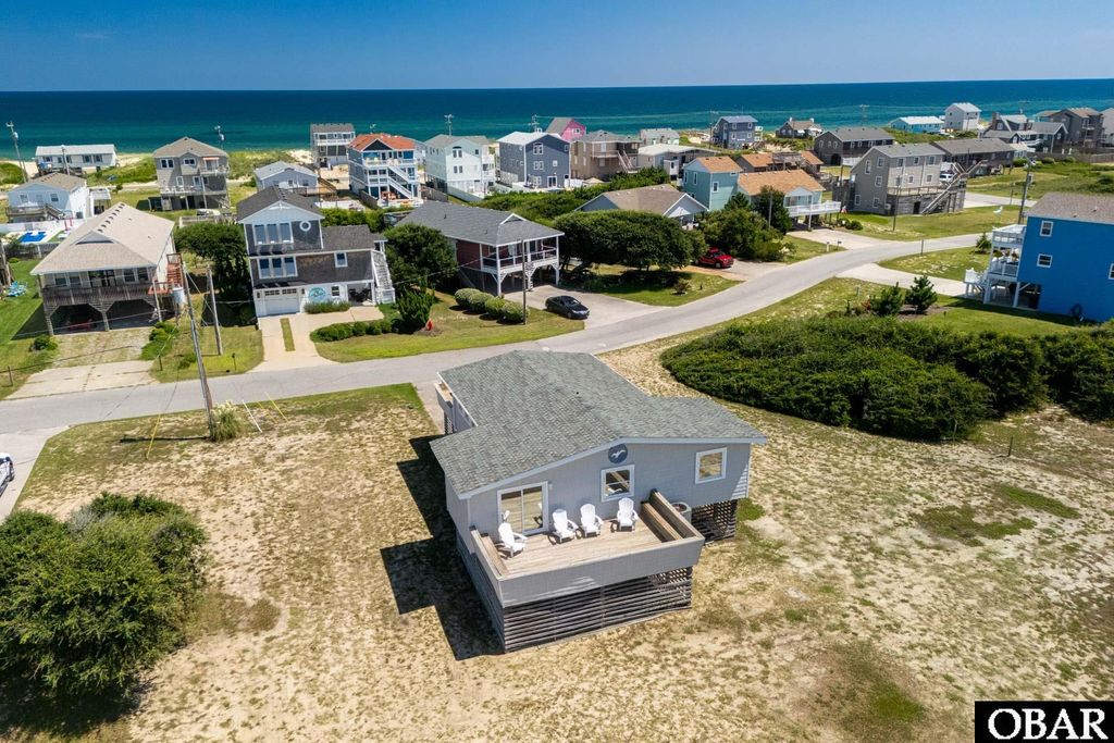 Image 3 of property listing at 4212 Lindbergh Avenue, Kitty Hawk, NC 27949