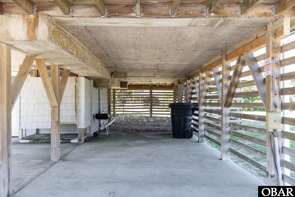 Image 34 of property listing at 4212 Lindbergh Avenue, Kitty Hawk, NC 27949