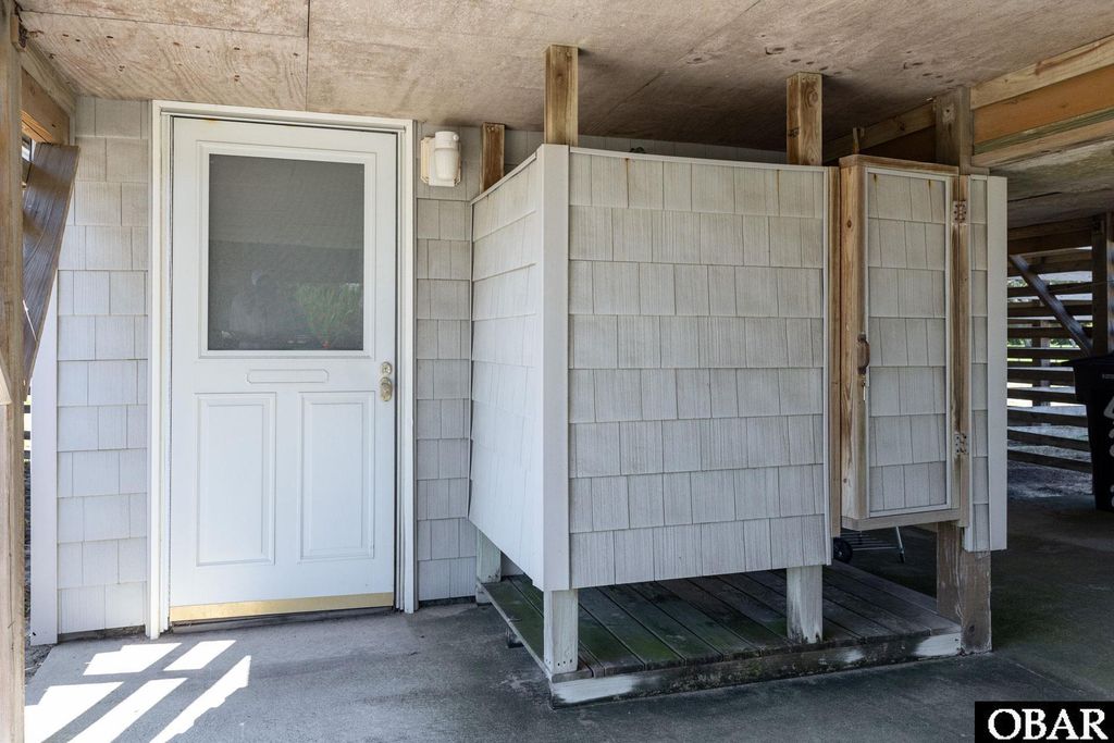 Image 35 of property listing at 4212 Lindbergh Avenue, Kitty Hawk, NC 27949