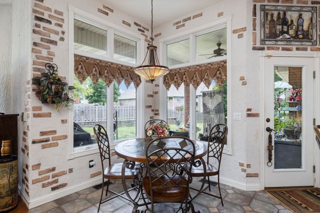 4345 E Cromwell Street, Springfield, MO 65802