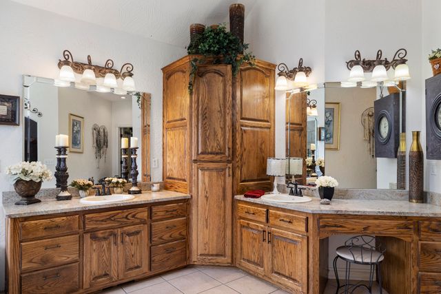 4345 E Cromwell Street, Springfield, MO 65802