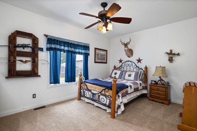 4345 E Cromwell Street, Springfield, MO 65802