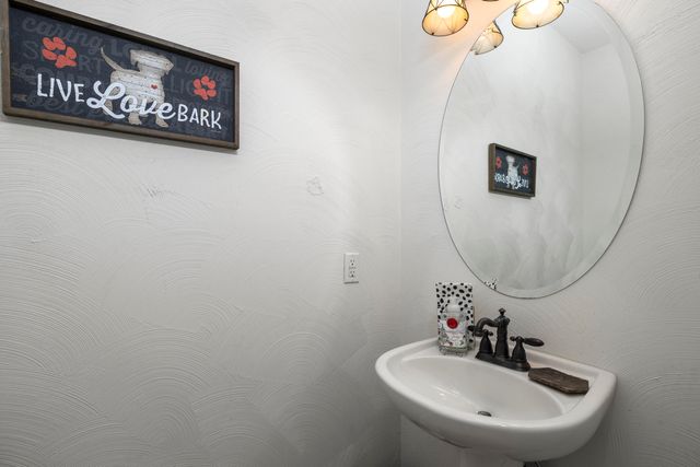 4345 E Cromwell Street, Springfield, MO 65802