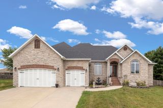 4345 East Cromwell Street, Springfield, MO 65802