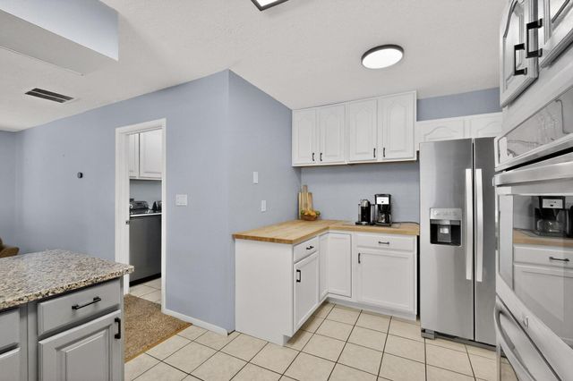 1914 Father Sky Street NE, Albuquerque, NM 87112