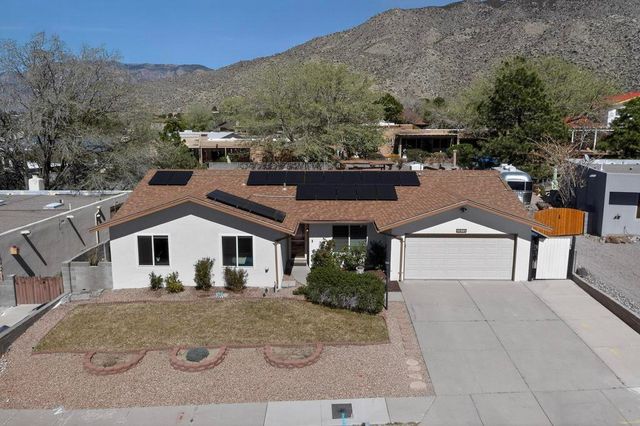 1914 Father Sky Street NE, Albuquerque, NM 87112