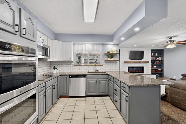 1914 Father Sky Street NE, Albuquerque, NM 87112