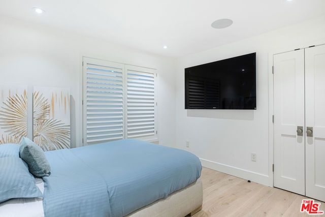 1347 Palisades Beach Road, Santa Monica, CA 90401