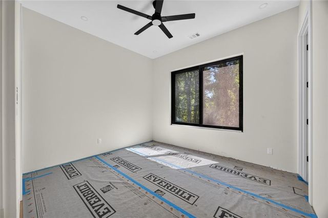 7060 Bells Way, Fairburn, GA 30213