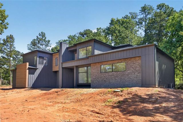 7060 Bells Way, Fairburn, GA 30213
