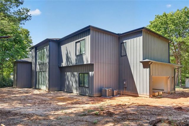 7060 Bells Way, Fairburn, GA 30213