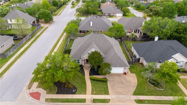 401 Sapphire Drive, College Station, TX 77844