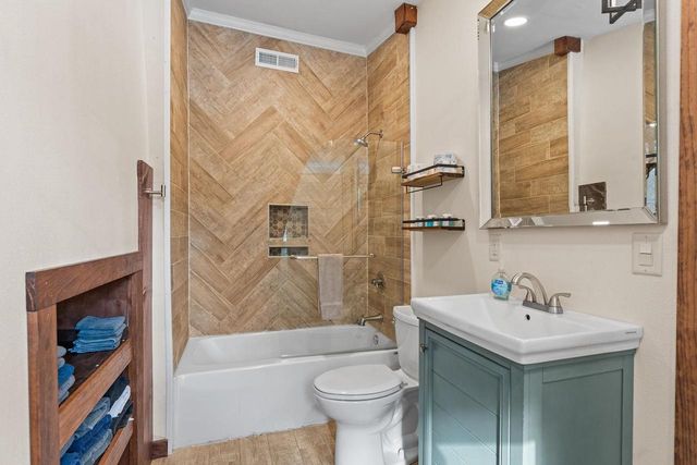 E10013 County Road P, Wisconsin Dells, WI 53965