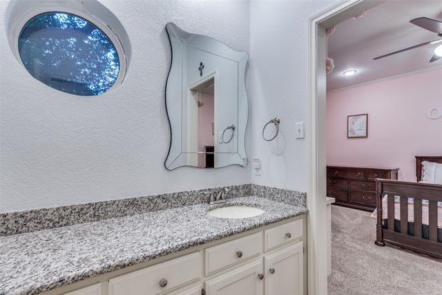 7021 Castle Creek Court, Fort Worth, TX 76132