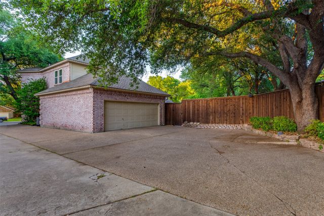 7021 Castle Creek Court, Fort Worth, TX 76132