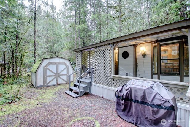 96 Sunset Circle, Deming, WA 98244