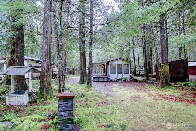 96 Sunset Circle, Deming, WA 98244