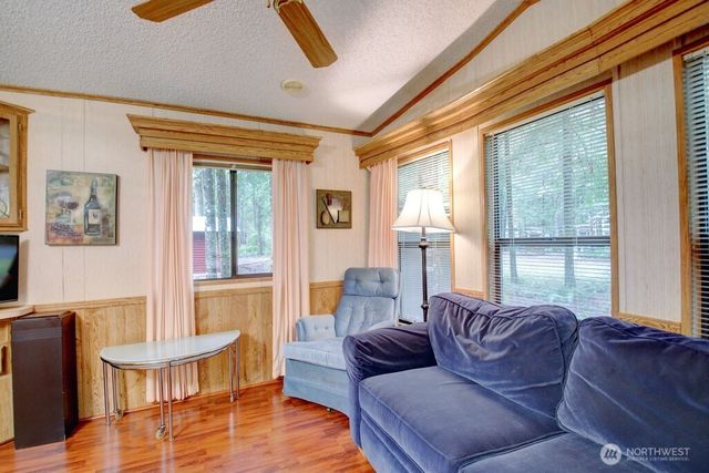 96 Sunset Circle, Deming, WA 98244