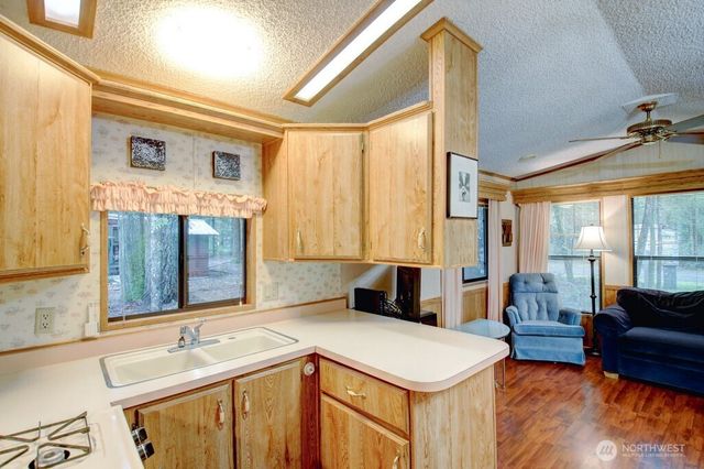 96 Sunset Circle, Deming, WA 98244