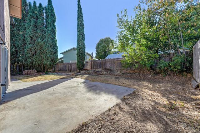 7911 Summerplace Dr, Citrus Heights, CA 95621
