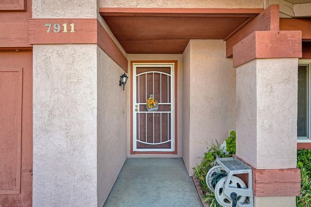 7911 Summerplace Dr, Citrus Heights, CA 95621