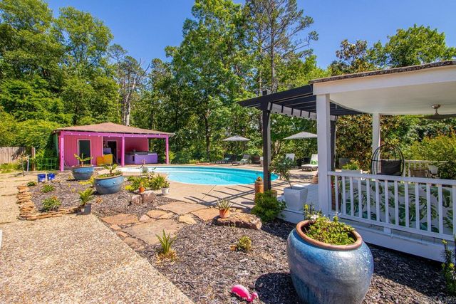 16325 Pride Valley Rd, Little Rock, AR 72223