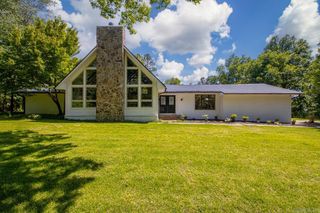 16325 Pride Valley Rd, Little Rock, AR 72223