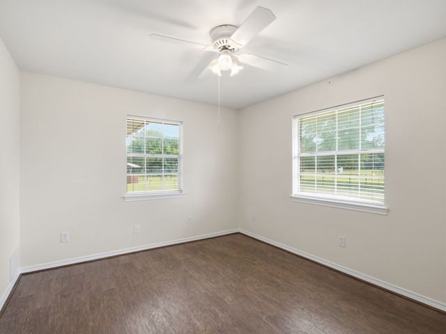 180 Davis Road, Combine, TX 75159