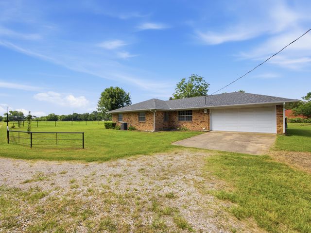 180 Davis Road, Combine, TX 75159
