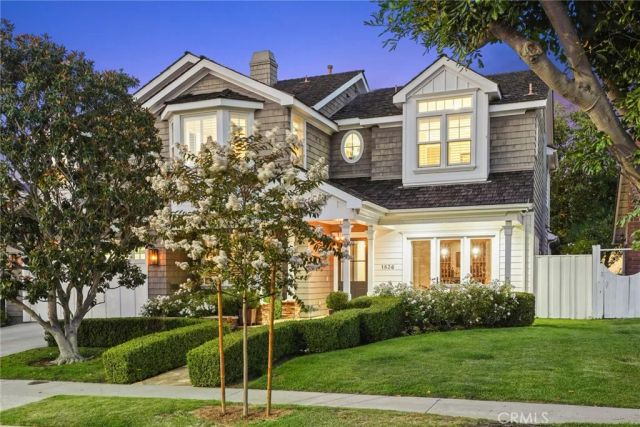 1836 Port Stanhope Place, Newport Beach, CA 92660