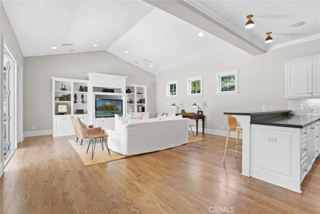 1836 Port Stanhope Place, Newport Beach, CA 92660