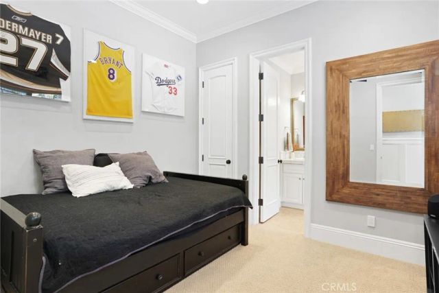 1836 Port Stanhope Place, Newport Beach, CA 92660