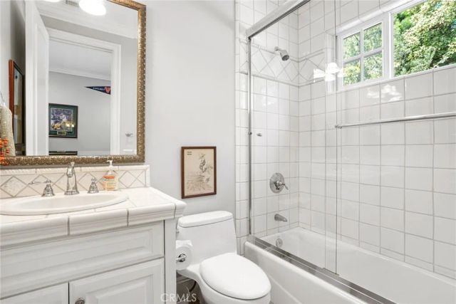 1836 Port Stanhope Place, Newport Beach, CA 92660