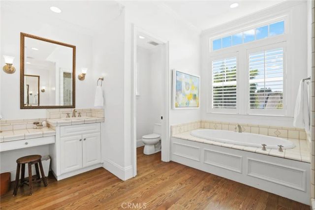 1836 Port Stanhope Place, Newport Beach, CA 92660